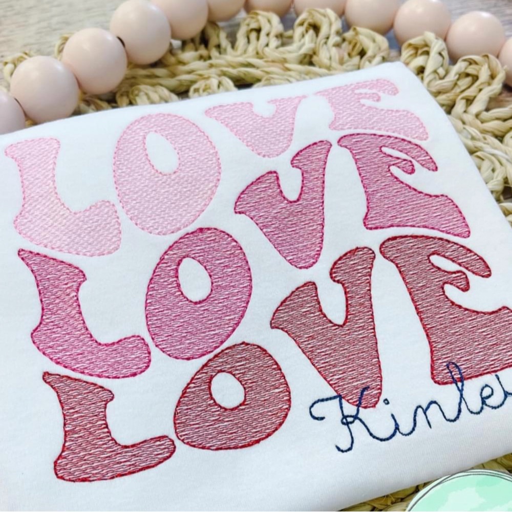💗Adorable Personalized LOVE LOVE LOVE Shirts